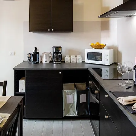 Apartment Up *